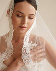 Mantilla veil • Trend 2025 - STYLE Mantilla