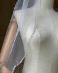 Bridal veil with pearls • Pearls edge veil